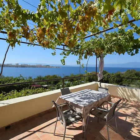 Pampas Apartment Omisalj