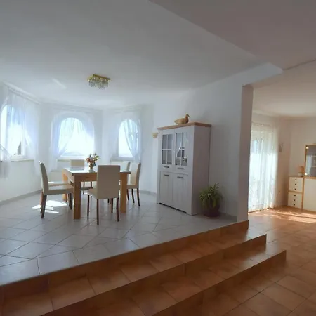 Pampas Apartment Omišalj